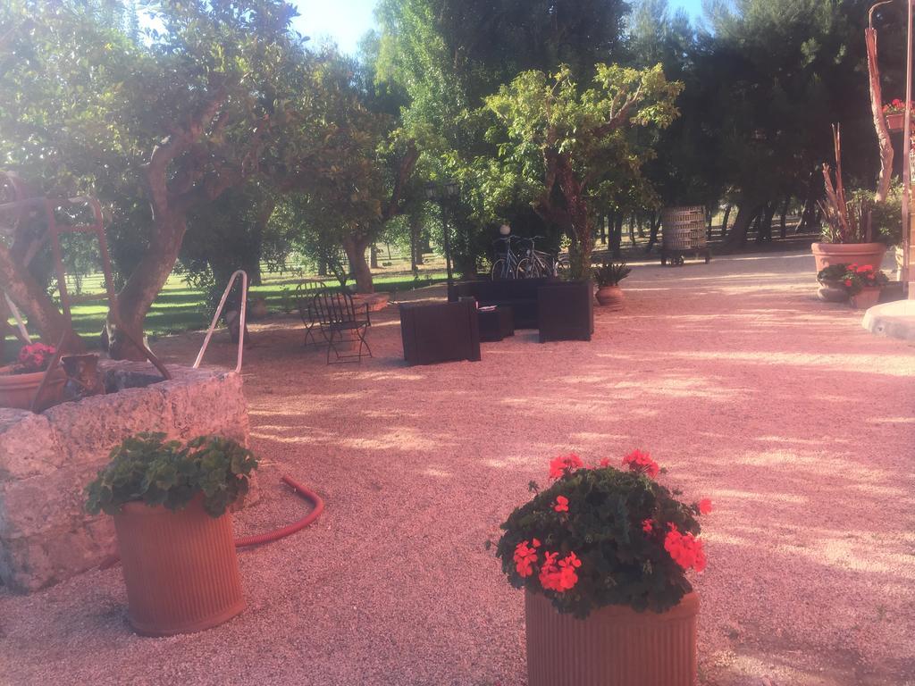 Tenuta Monaci La Murra Carmiano  Εξωτερικό φωτογραφία