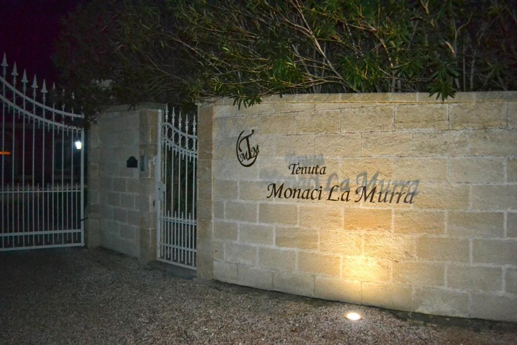 Tenuta Monaci La Murra Carmiano  Εξωτερικό φωτογραφία